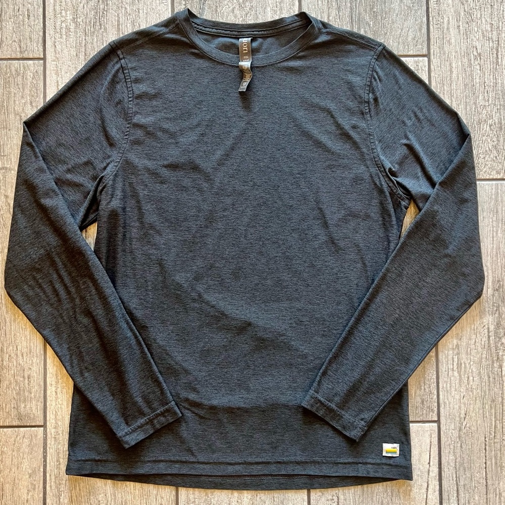 Vuori Long-Sleeve Strato Tech Tee